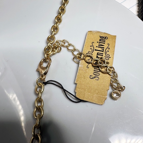 Southern Living Exclusively for Dillards Black & Gold beads w/ Pendant Necklace - Picture 5 of 5